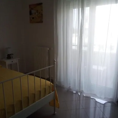 Smile Bed & Breakfast 2*